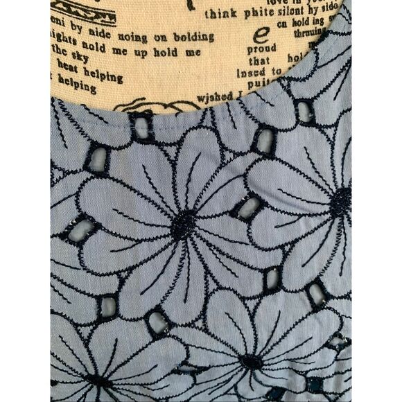 NWT Talbots FLORAL EYELET TOP - CHAMBRAY - Picture 3 of 11